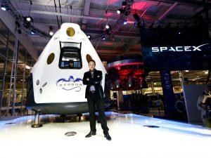 thats-why-elon-musks-spacex-and-bezos-rocket-company-blue-origin-are-trying-to-develop-reusable-rockets