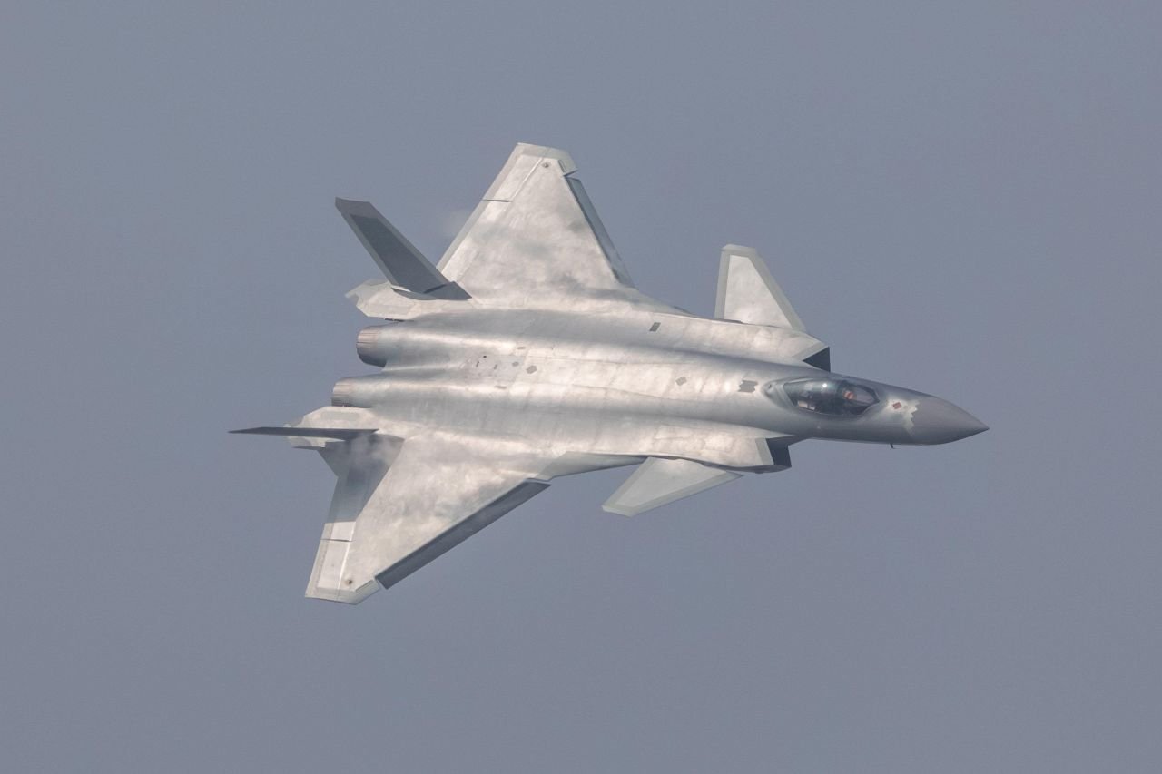 J 20 3 airshow china