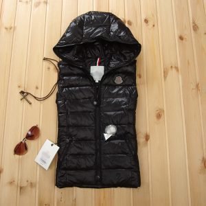 boutique moncler gstaad