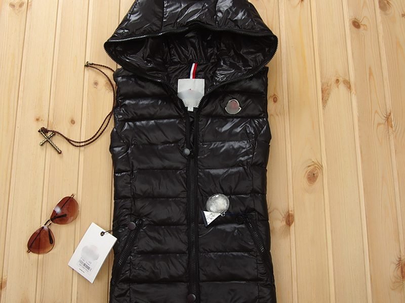 boutique moncler gstaad